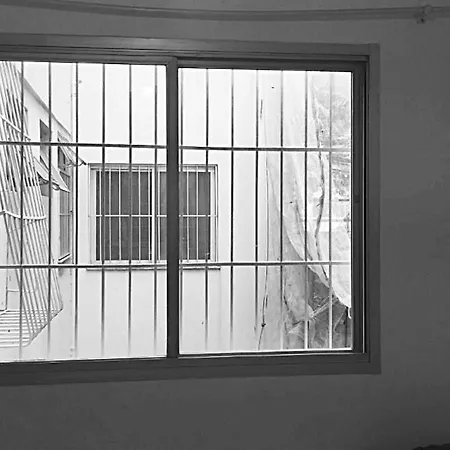 Quartos Privativos Px A Orla De Camburi Ed Real Madrid Vitoria Exterior photo