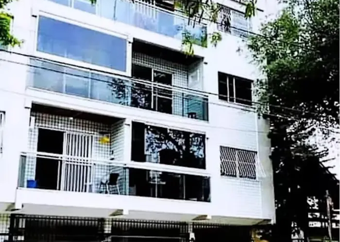 Quartos Privativos Px A Orla De Camburi Ed Real Madrid